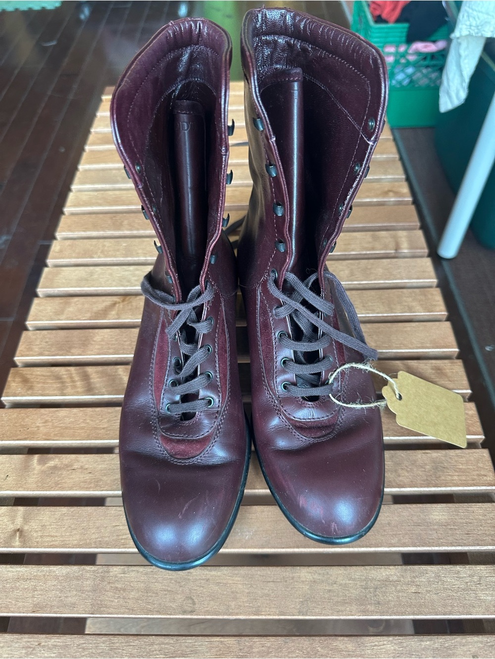 Women’s Classic Tod’s Lace-Up Leather Boots in Burgundy
